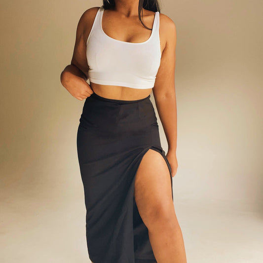 ‘Rian’ Black Thigh-High Slit Skirt (L)