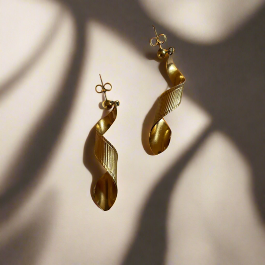 Vintage Gold Spiral Dangle Earrings