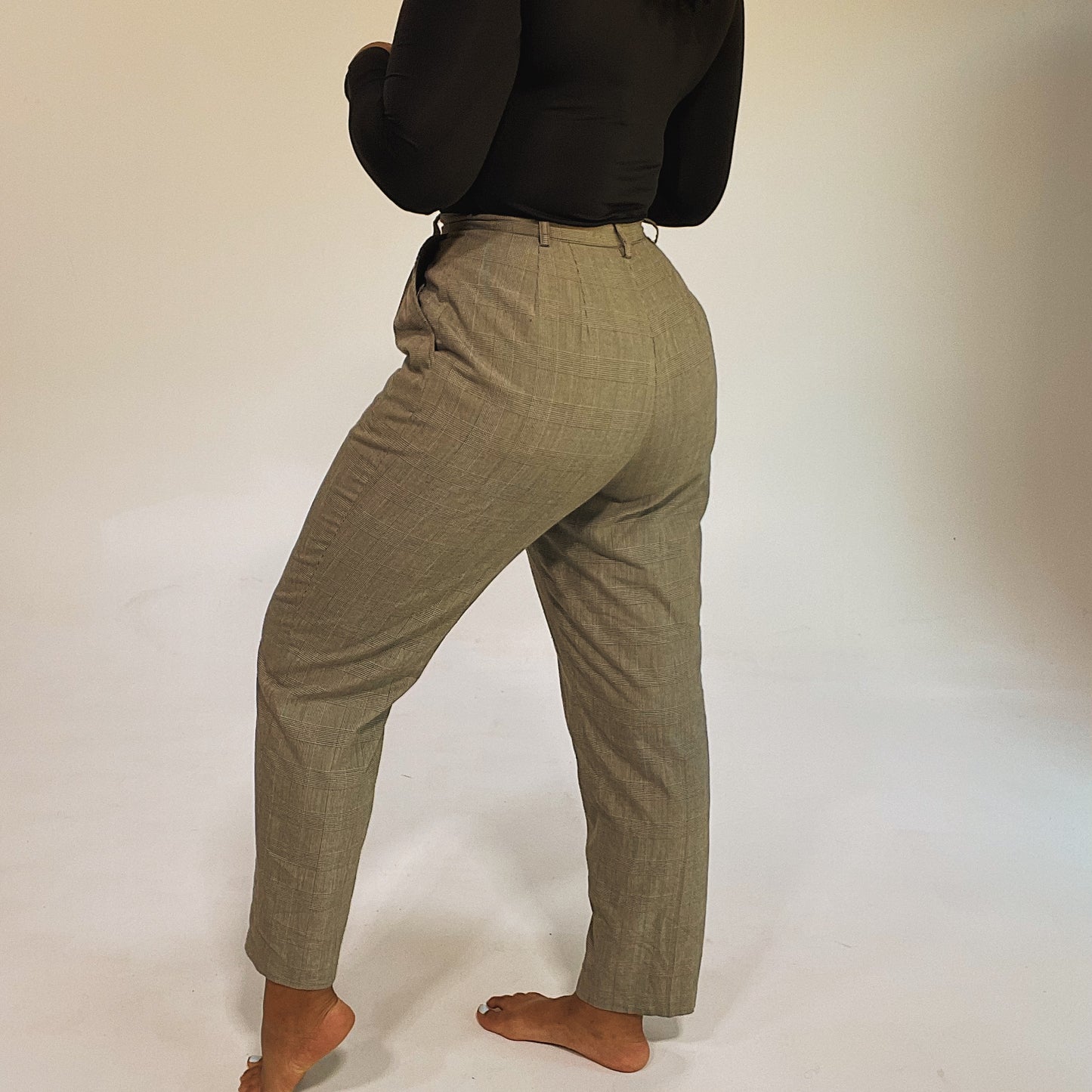 'Emelie' Grey Plaid High-Waisted Pants (L/12)